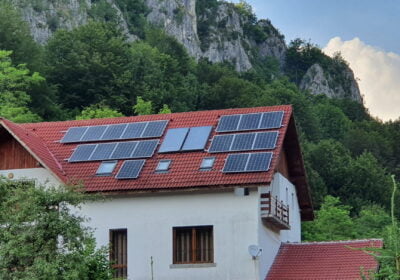 Panouri solare în 2024: Inovații și Tendințe care Vor Schimba Jocul